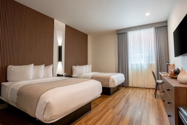 3★ H Hotel Los Angeles, Curio Collection by Hilton, Koreatown